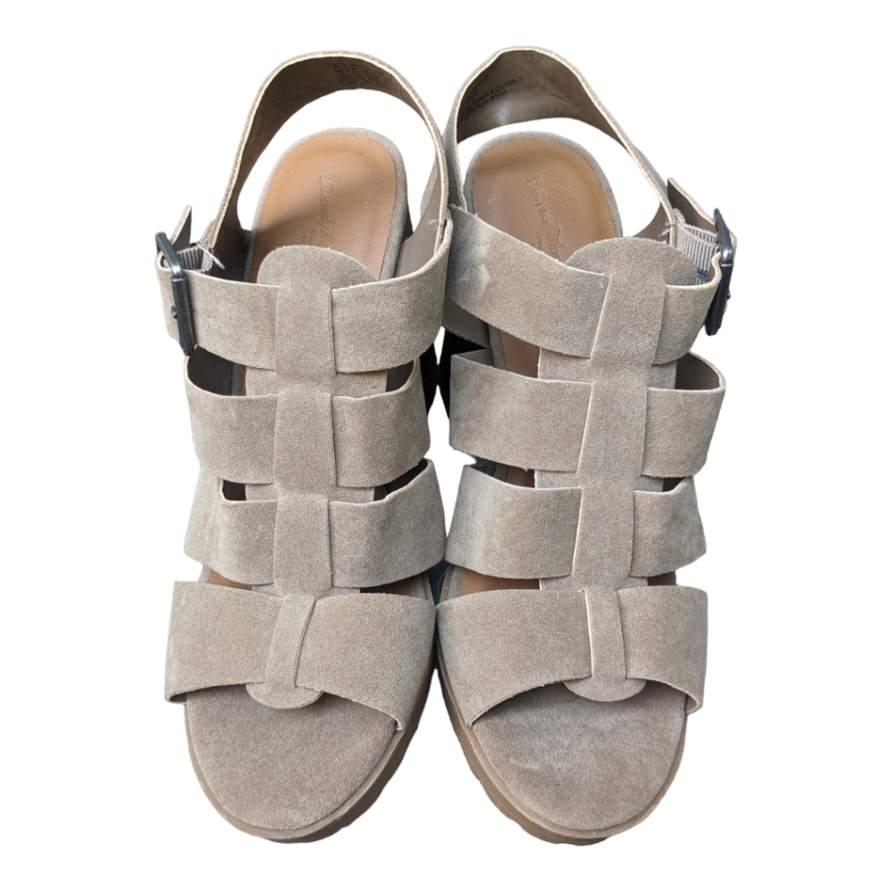 Tan brown nude suede stack heels NEAR NEW buckle sandals 9.5 Universal Thread - Picture 2 of 7
